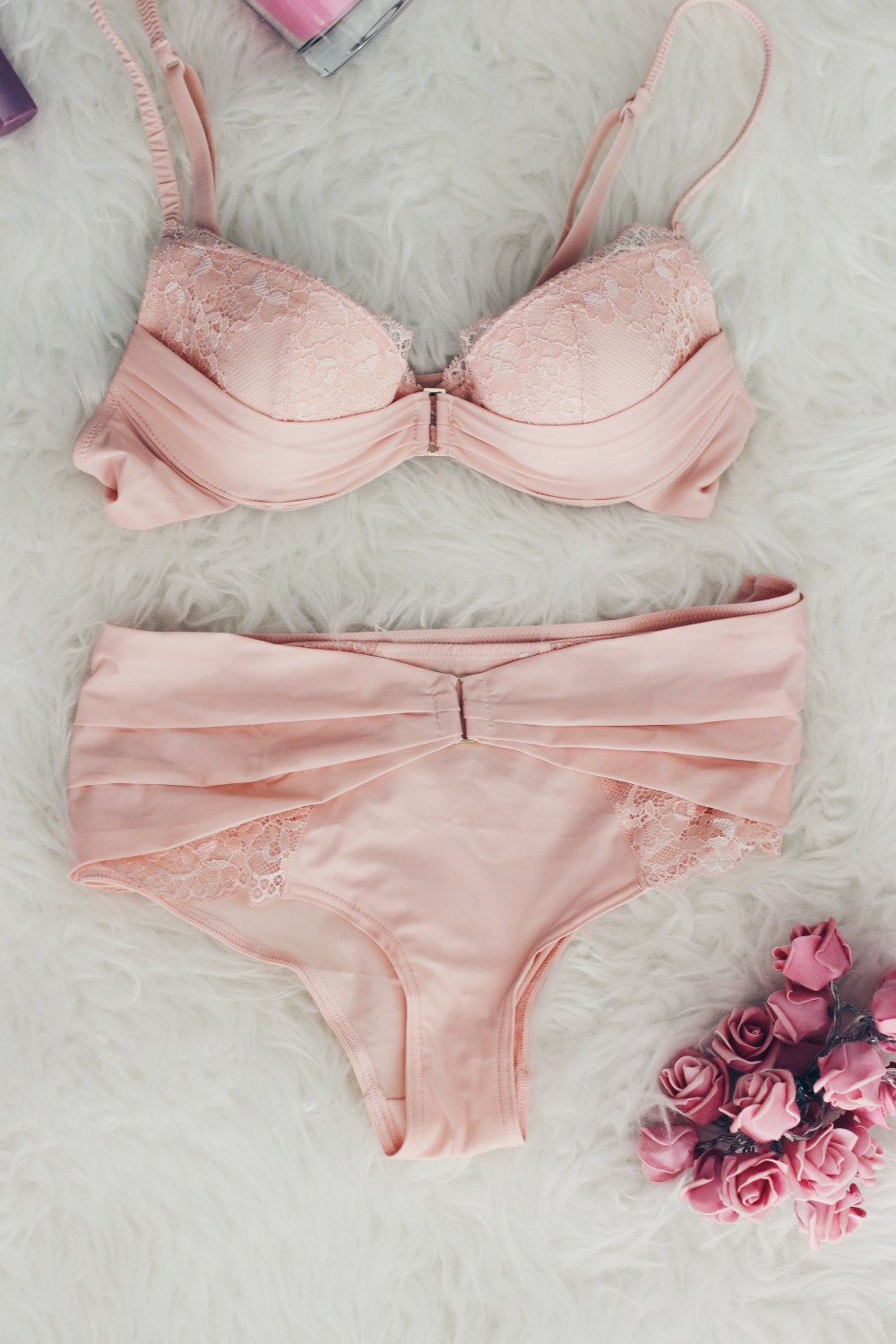 Lyzie Mccake x Lemon Curve